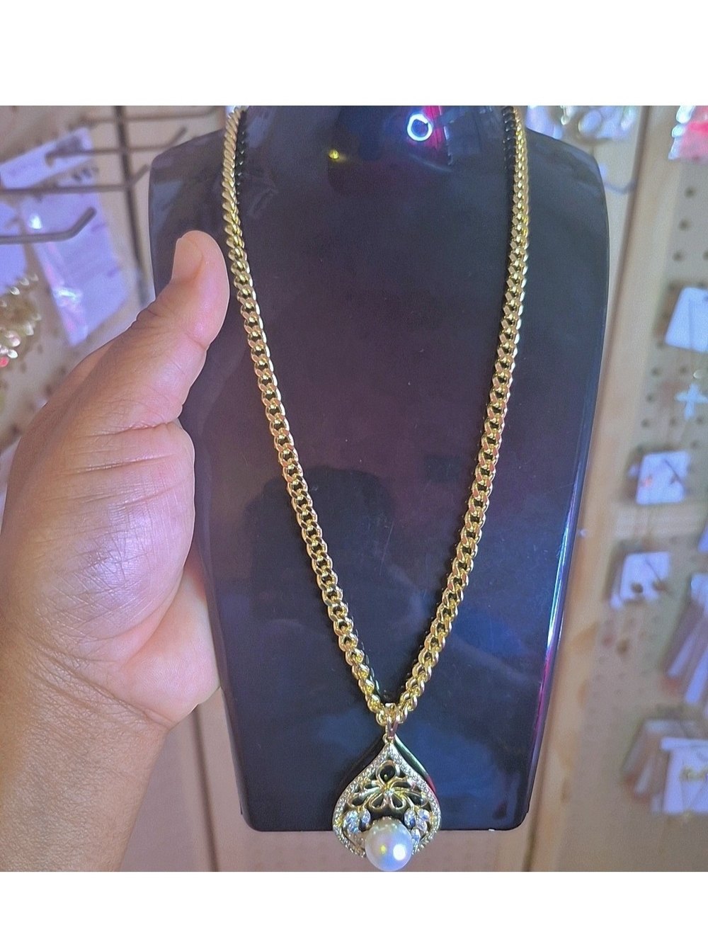 Collar con dije / Necklace with pendant